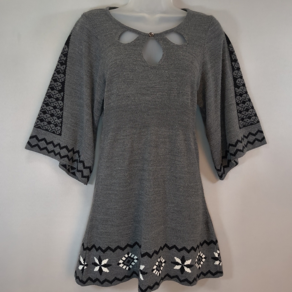 Venus Women's Boho Wide Sleeve Gray/Black Sweater Mini Dress, Size S